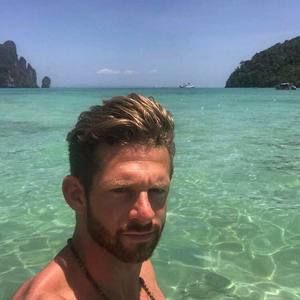 Meet your Posher, Marshall